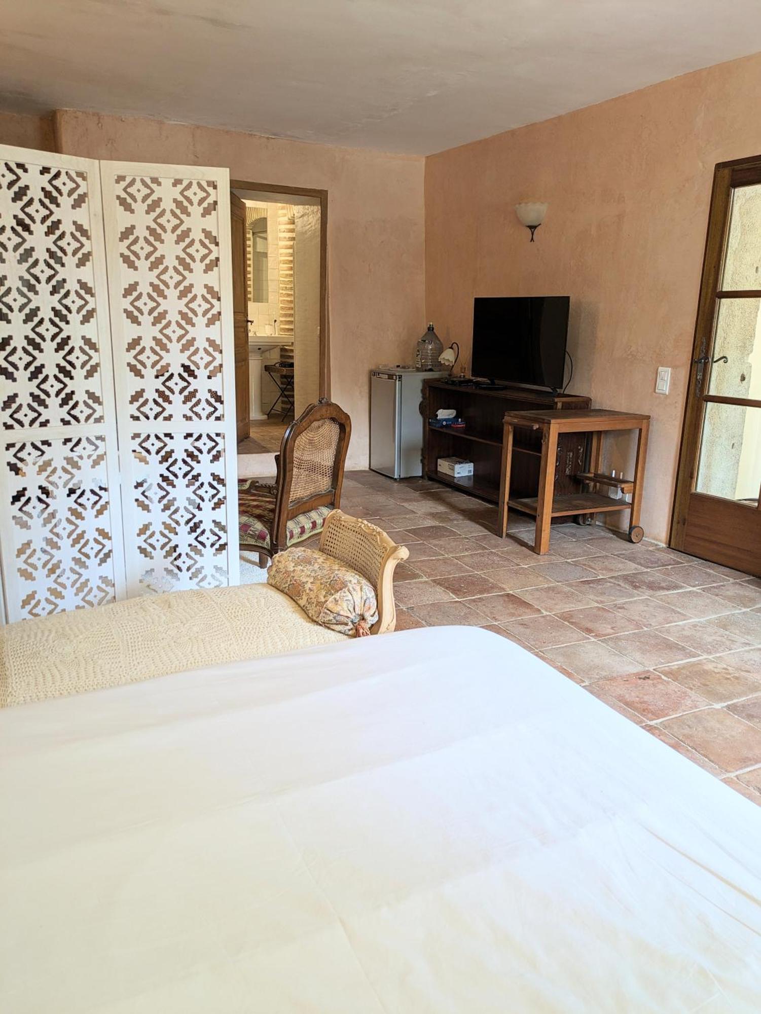 Le Mas Sérénité Ansouis Habitación foto