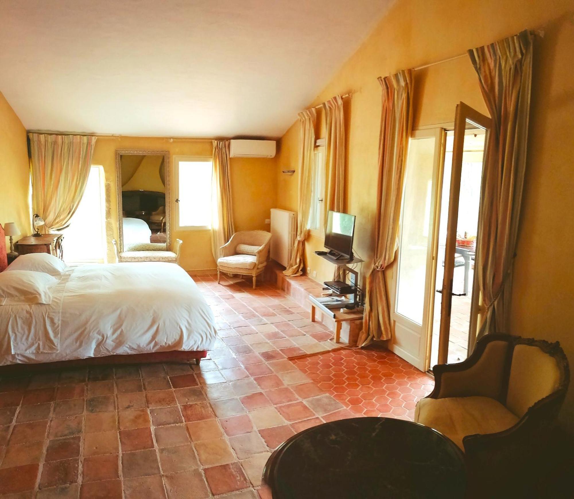 Le Mas Sérénité Ansouis Habitación foto