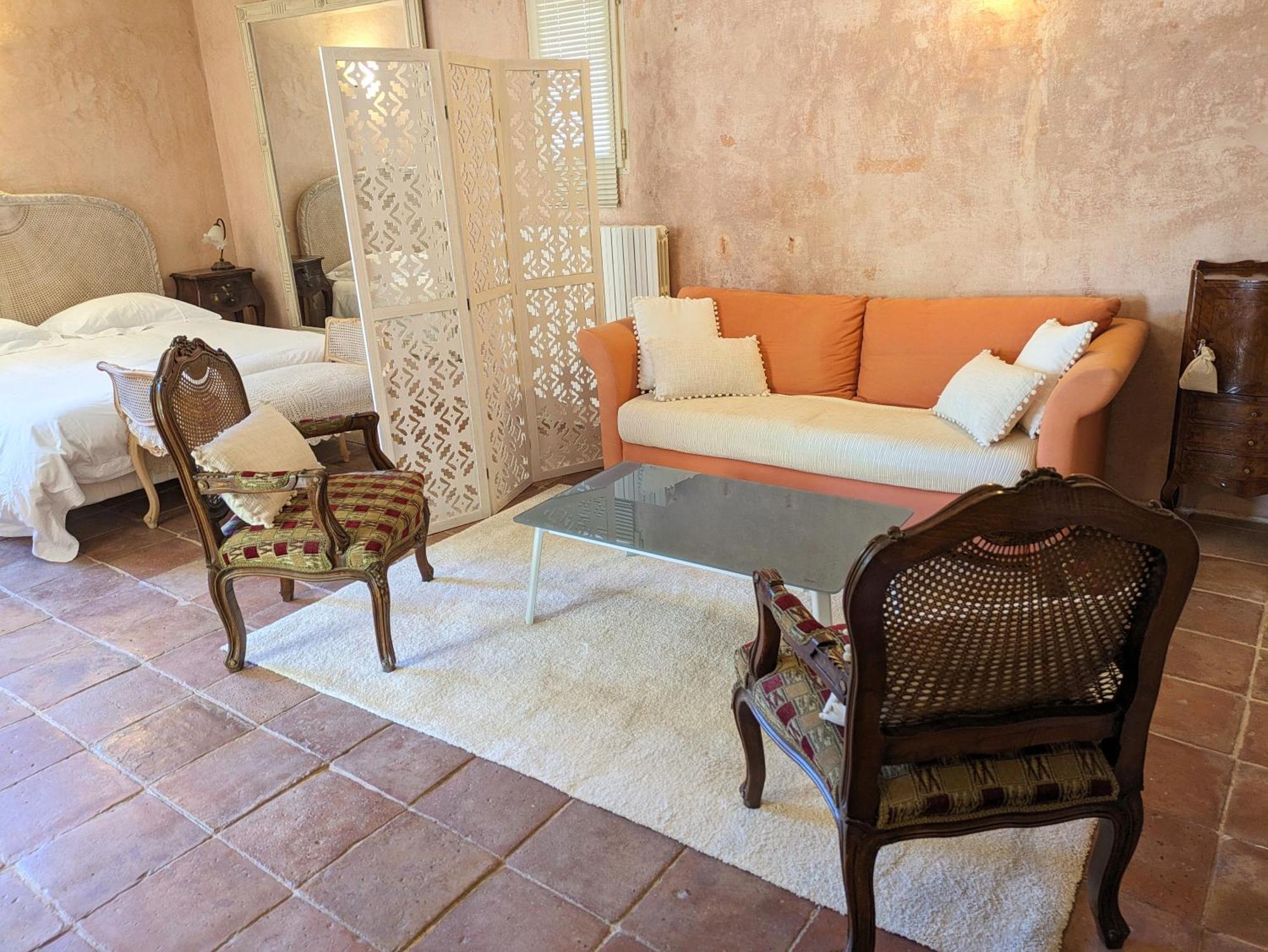 Le Mas Sérénité Ansouis Habitación foto